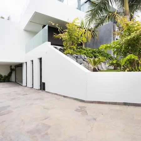 Holiday home Luma, Luxury Golf Villa, Heated Pool, Abama